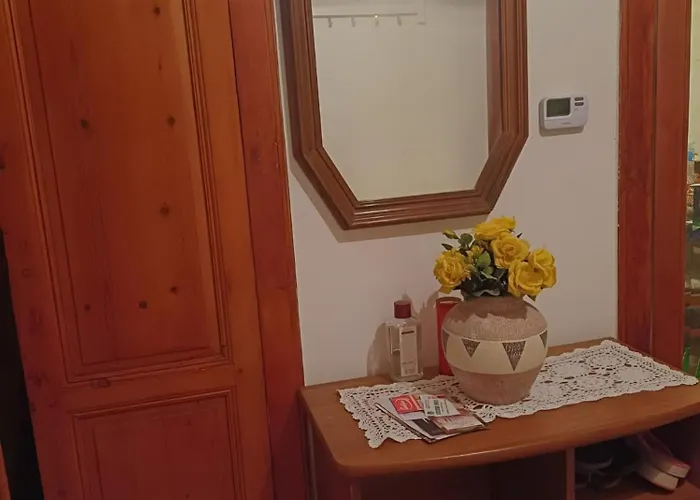 Апартаменты Geo Carfritt House *